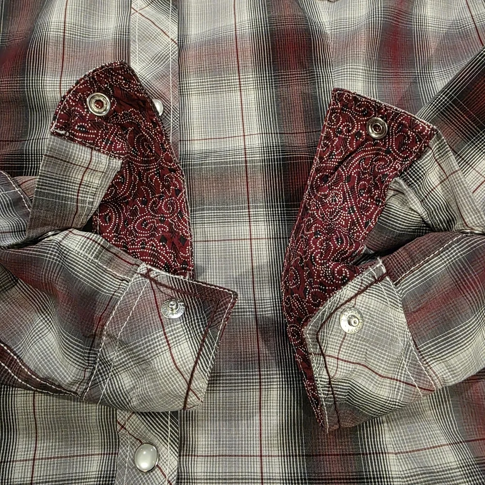 VTG Panhandle Shirt Women's Large‎ Plaid Button-Up Shirt with Floral Embroidery - Picture 7 of 10